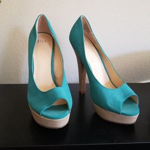 Peeptoe heels